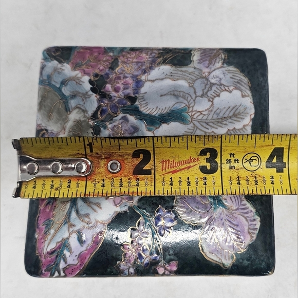 Vintage Porcelain Hand Painted Gold Trim Green Chinese Decorative Trinket Box - Picture 10 of 12